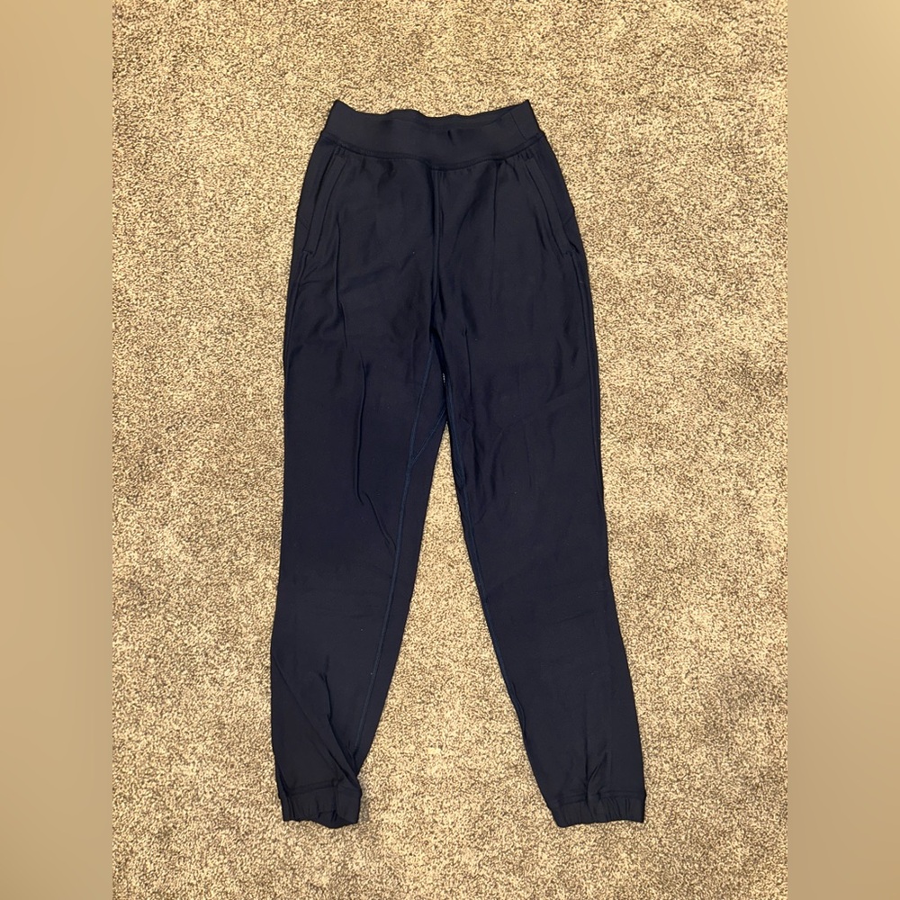 lululemon fleece lined weather protective adapted state jogger. size 0. navy.